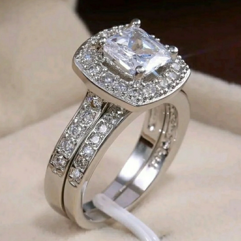 Princess Cut HALO Bridal Ring Set
